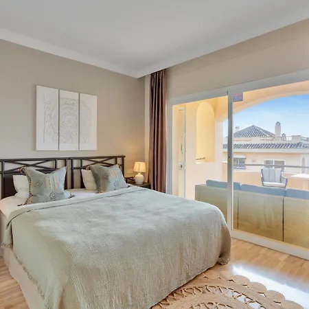 Amazing Sea Views Hacienda Elviria Apartment Marbella